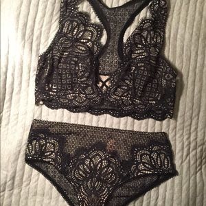 Victoria’s Secret Bralette & Panty Set